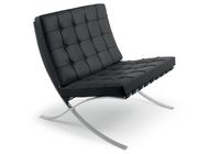 Barcelona: the iconic chair by Van der Rohe for Knoll