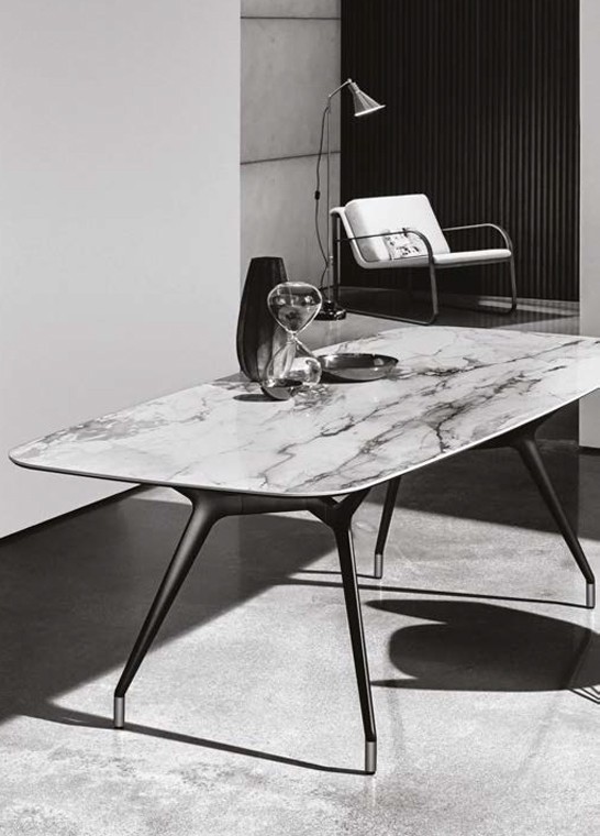 Sovet Italia Table Arkos